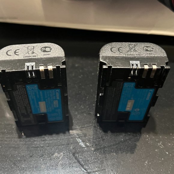 Blackmagic 6k Camera + Canon EF 24-105 F/2.8L 1:4 + 2 Batteries - Picture 7 of 11